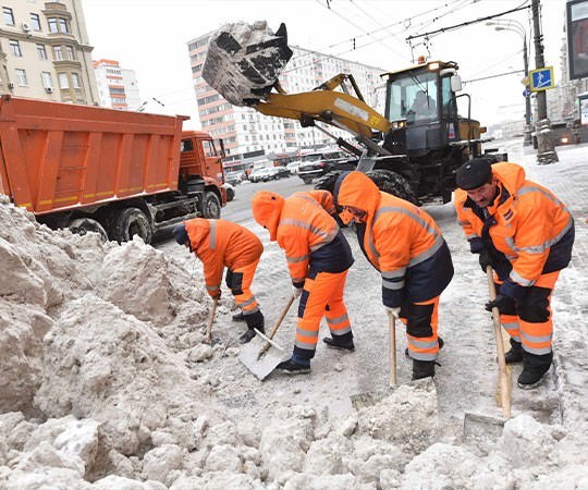 Уборка снега в Россоши и  Воронежской области